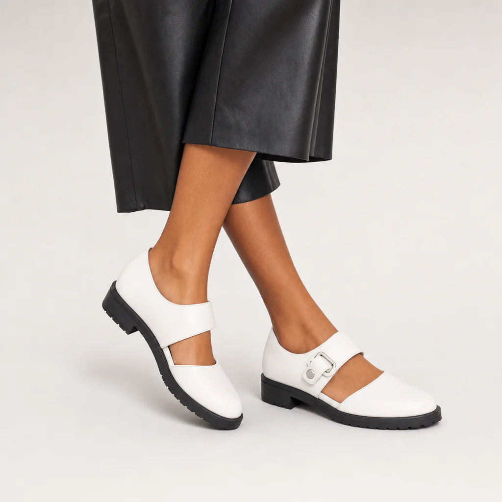 VERONA™ | Zapato Mary Jane de Piel con Hebilla