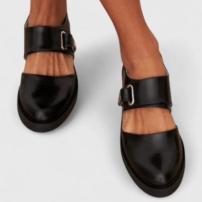 VERONA™ | Zapato Mary Jane de Piel con Hebilla
