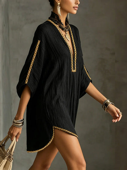 MIRELLA™ | Vestido corto negro con escote en V profundo