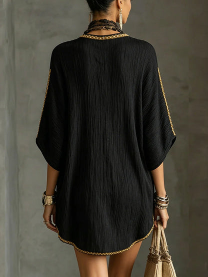 MIRELLA™ | Vestido corto negro con escote en V profundo