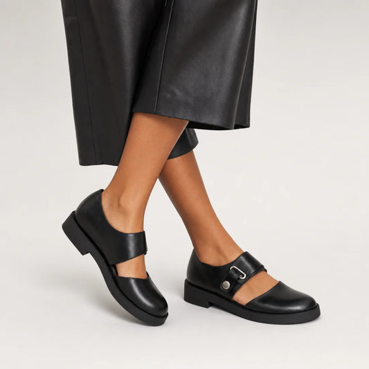 VERONA™ | Zapato Mary Jane de Piel con Hebilla