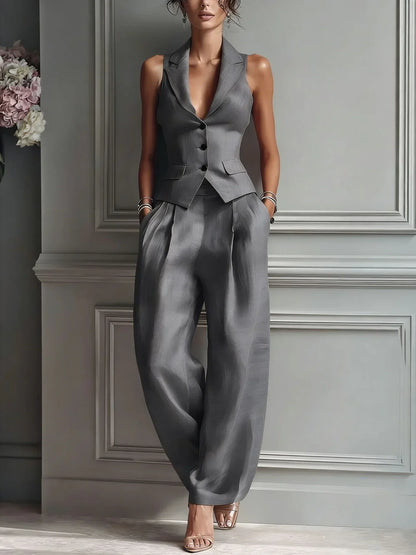 Ensemble deux pièces à boutons en forme d’étoile avec col en V