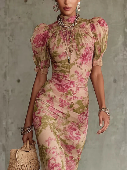 Robe longue Eugenia rose à imprimé floral vintage avec manches bouffantes (accessoires non inclus)
