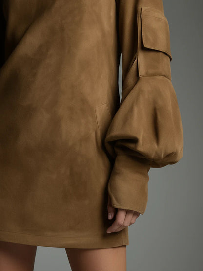 Bibiane | Mini-robe oversize en suède à col montant
