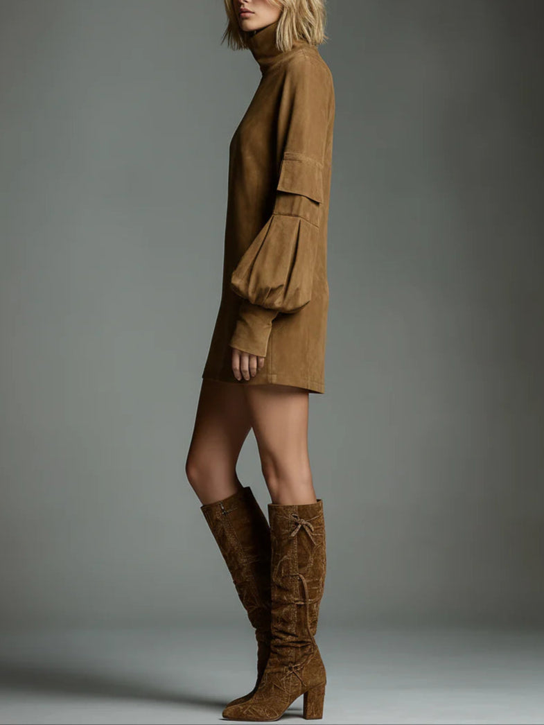 Bibiane | Mini-robe oversize en suède à col montant