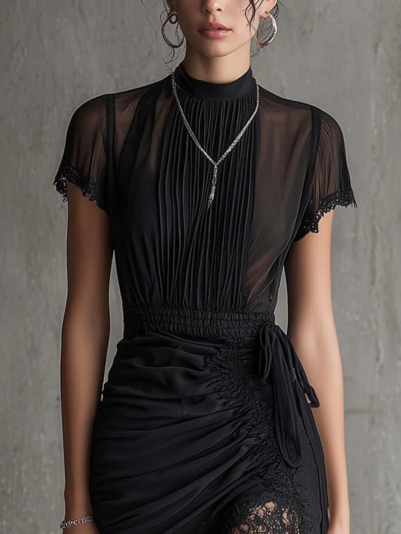 MELANITA™ | Vestido Mini de Gasa con Cuello Alto y Bajo de Encaje