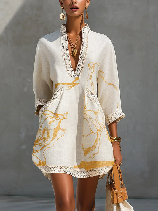 RENATA™ | Vestido corto de encaje con estampado dorado y escote en V profundo