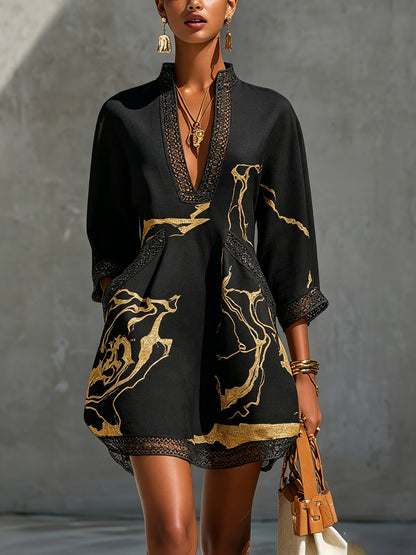 RENATA™ | Vestido corto de encaje con estampado dorado y escote en V profundo
