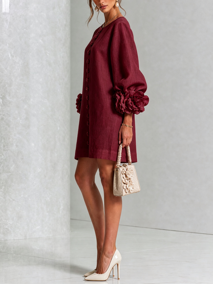 Vestido mini blanco con botones con motivos florales y mangas con motivos florales extravagantes