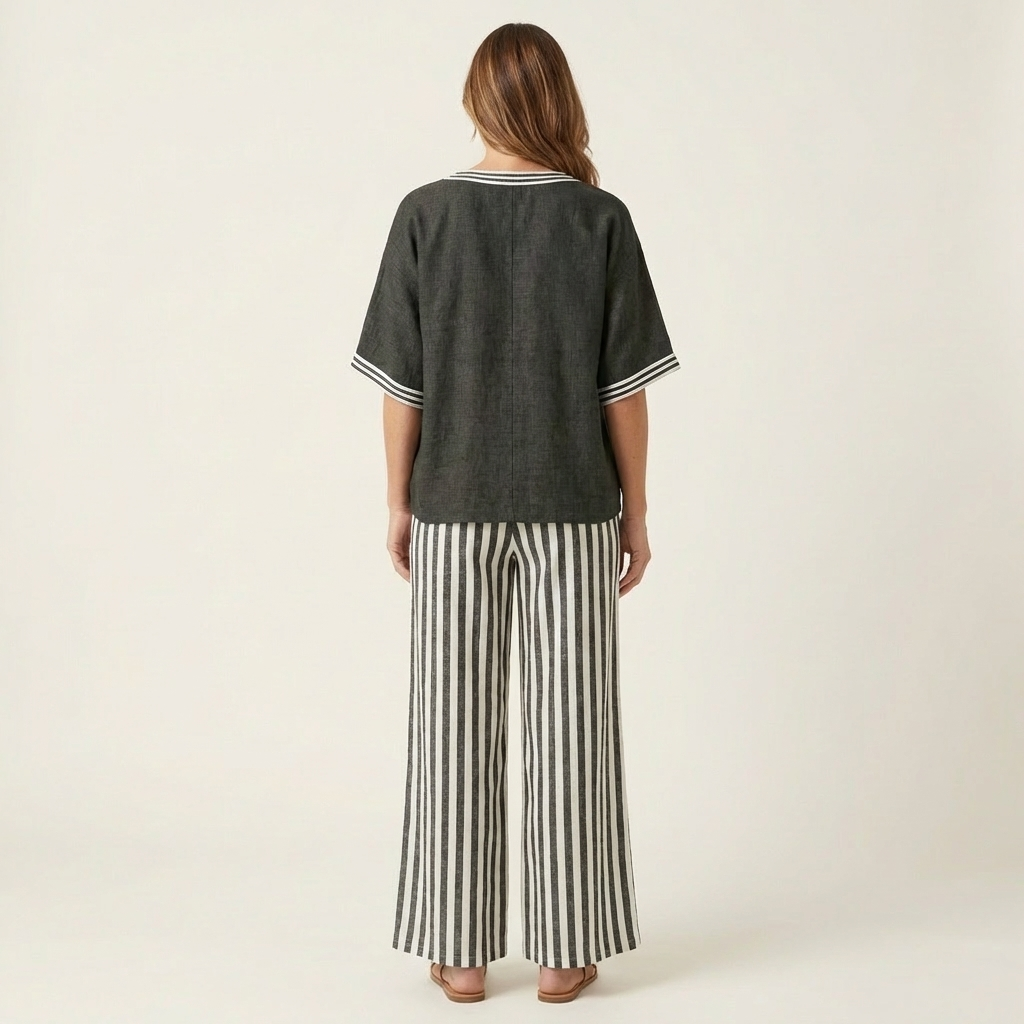 Juliana | Top de escote en V estilo varsity y conjunto de pantalón ancho a rayas