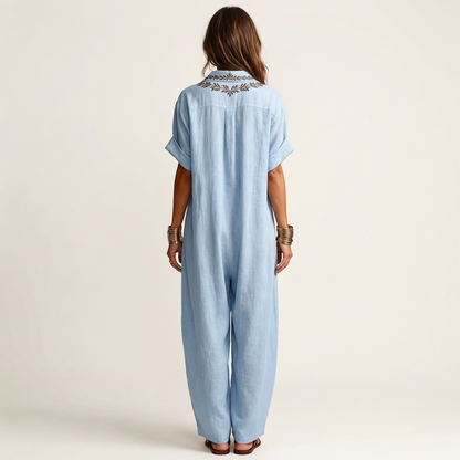 Amarina | Vestido maxi de lino bordado con cuello en V