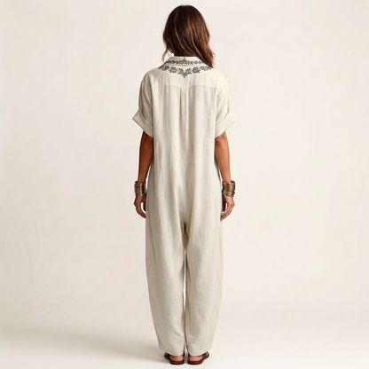 Amarina | Vestido maxi de lino bordado con cuello en V