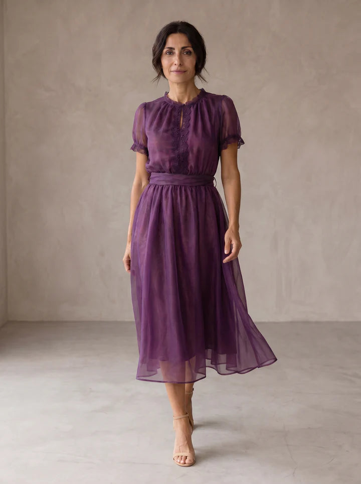 FLAVIA™ | Vestido Midi con Escote Gota y Ribete de Encaje