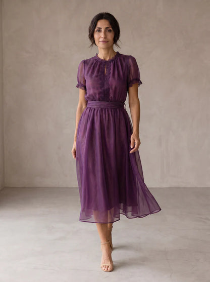 FLAVIA™ | Vestido Midi con Escote Gota y Ribete de Encaje