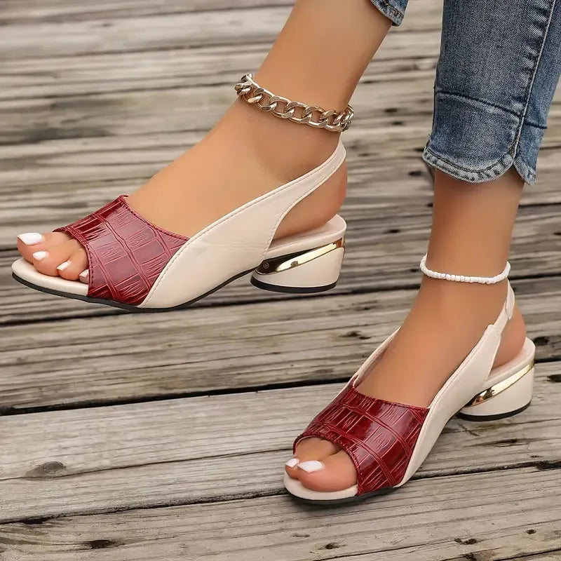 ALMANDINA™ | Sandalias Bicolor con Tacón Bajo y Detalle Metálico