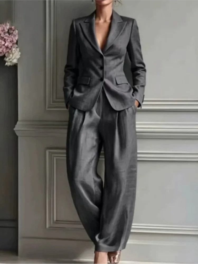 Ensemble tailleur élégant Victoria avec blazer ajusté et pantalon large