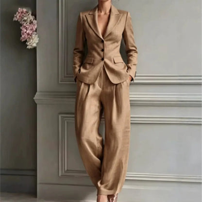 Ensemble tailleur élégant Victoria avec blazer ajusté et pantalon large