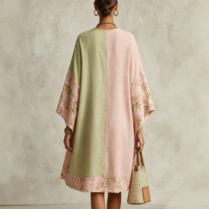 Robe bohème fleurie Jimena avec manches chauve-souris et col en V