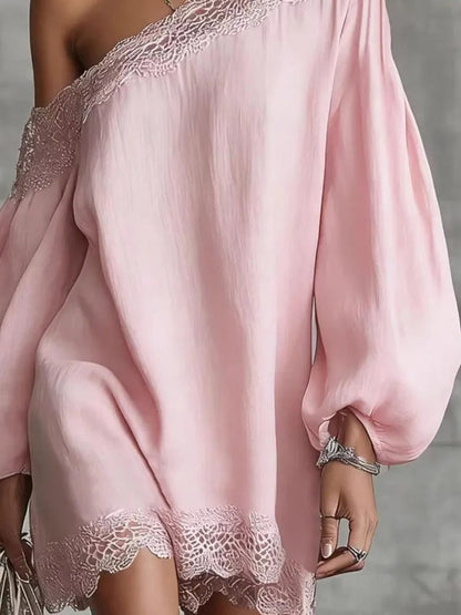 Robe courte Olivia en dentelle à épaules dénudées et manches bouffantes