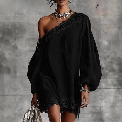 Robe courte Olivia en dentelle à épaules dénudées et manches bouffantes